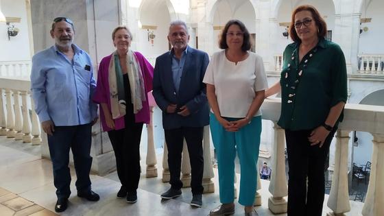 Soledad Puértolas y Elena Cianca presentaron su obra sobre las palabras