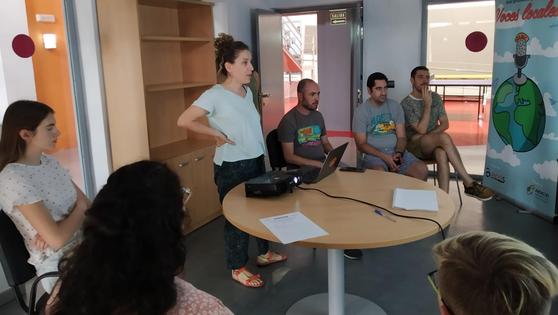 AECOS impartió en Zafra un taller gratuito de foto, vídeo y redes sociales