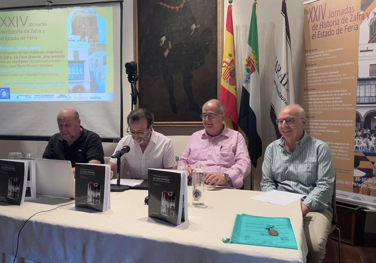 Las XXIV Jornadas de la Historia se clausuran con la presentación del libro sobre la Casa Grande