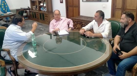 Acaex traslada al alcalde varias cuestiones sobre el mercadillo