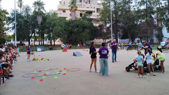 Unos 60 niños y niñas participaron en los juegos del Diver-Prix del verano de AOEX