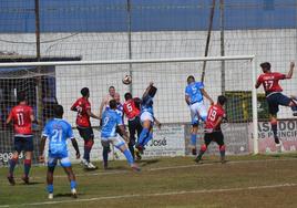Cabezazo de Toboso que se tradujo en gol