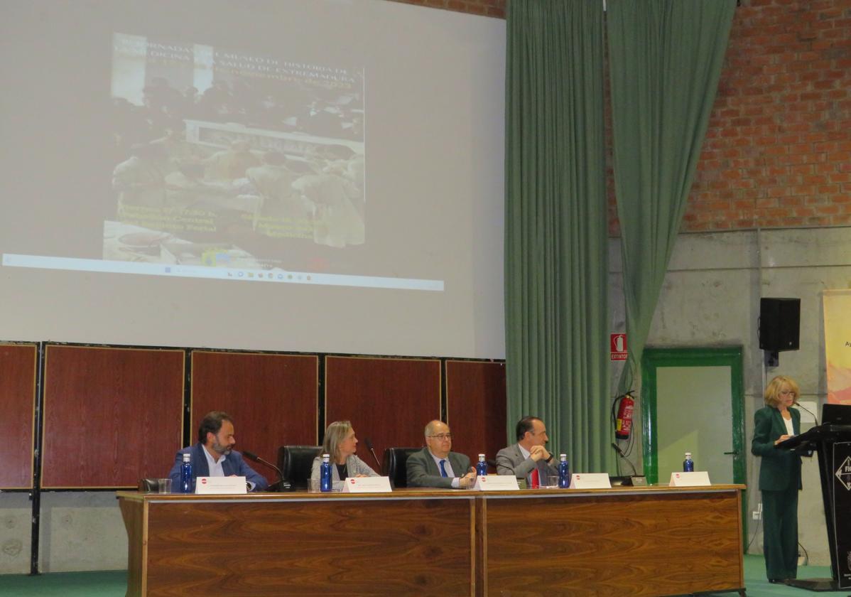 Mesa inaugural de las jornadas