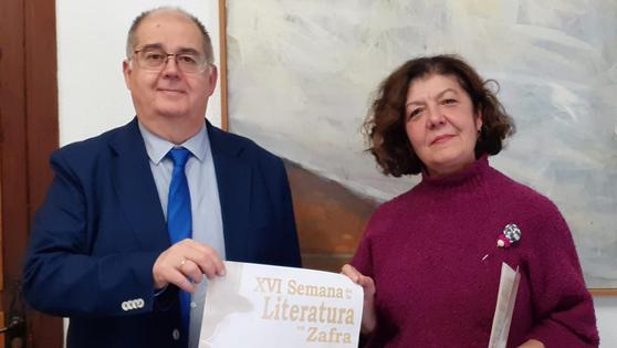 La XVI Semana de la Literatura en homenaje a Dulce Chacón será del 24 de noviembre al 2 de diciembre