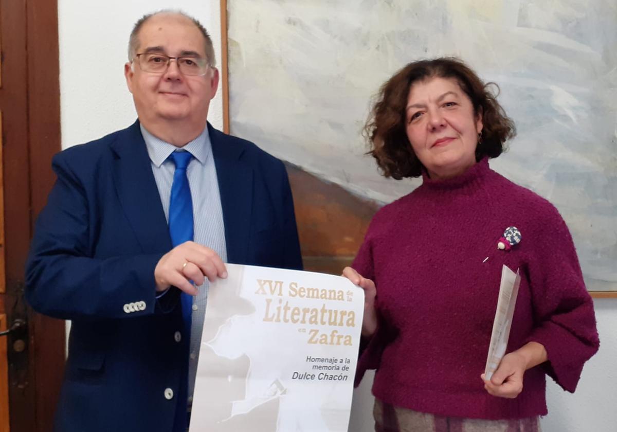 La XVI Semana de la Literatura en homenaje a Dulce Chacón será del 24 de noviembre al 2 de diciembre