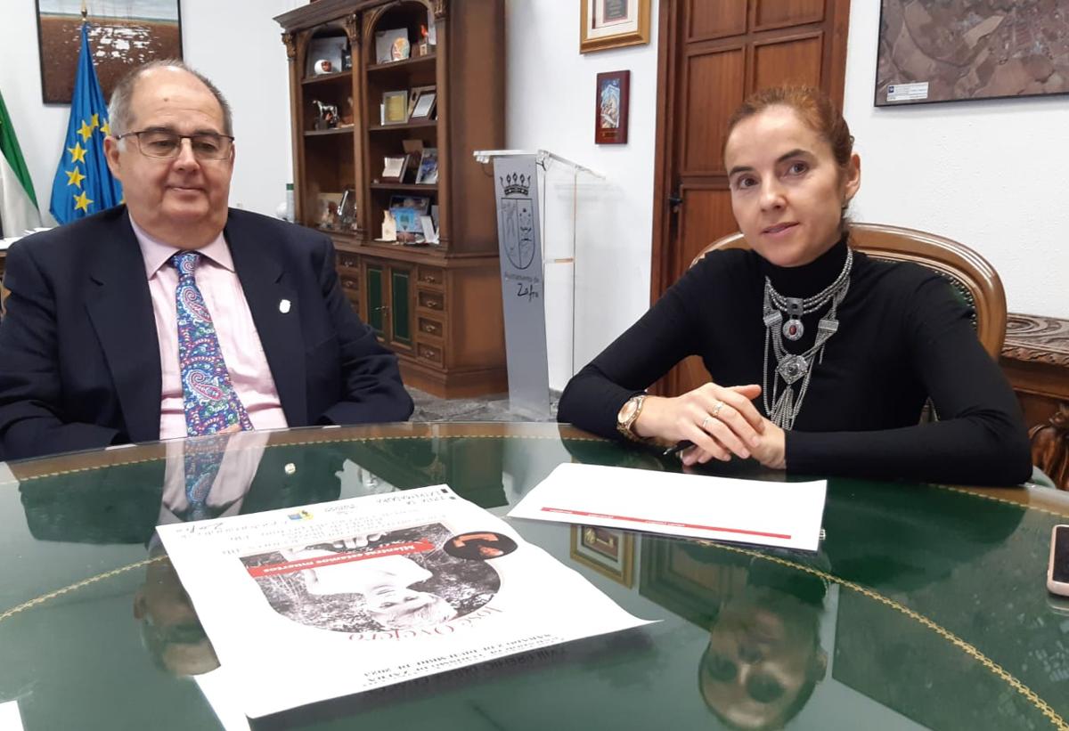 José Ovejero recoge el sábado el XVIII Premio Dulce Chacón por 'Mientras estamos muertos'