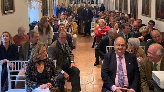 Aeceriber rinde su homenaje a Elena Diéguez por su jubilación