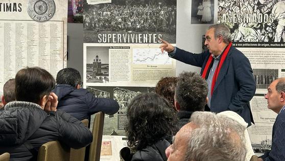 Inaugurada la exposición de Memoria Histórica 'La Columna de los Ocho Mil'