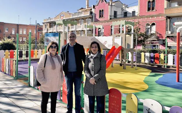 Los más pequeños para pueden disfrutar de los parques infantiles de la Plaza de España 