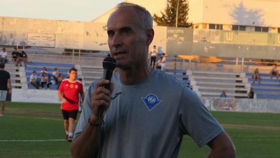 Fael Becerra presenta su dimisión como entrenador del CD Zafra