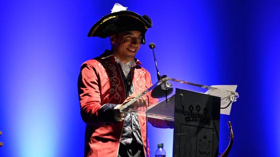 Antonio Bizarro animó durante su pregón a vivir con intensidad el Carnaval