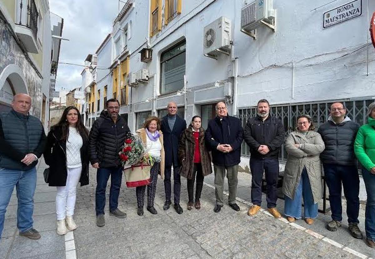 La fotógrafa Carmela Montaño ya tiene una calle con su nombre