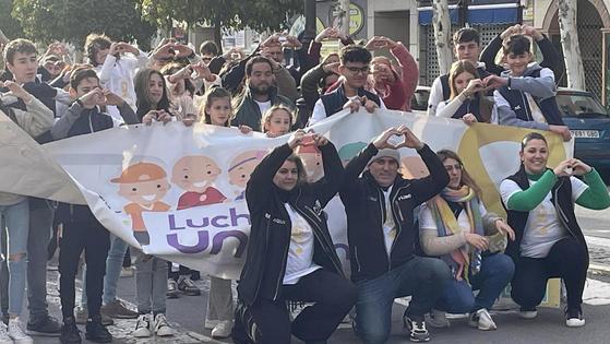 AOEX celebra su marcha solidaria el el cáncer infantil