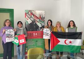 Representantes de la fundación y asociaciones durante la presentación del programa