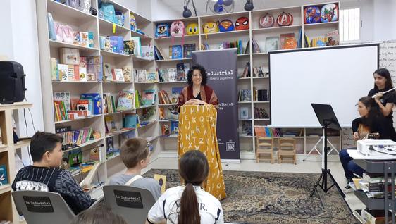 Artea Zafra celebró su primer aniversario con un recital de poesía