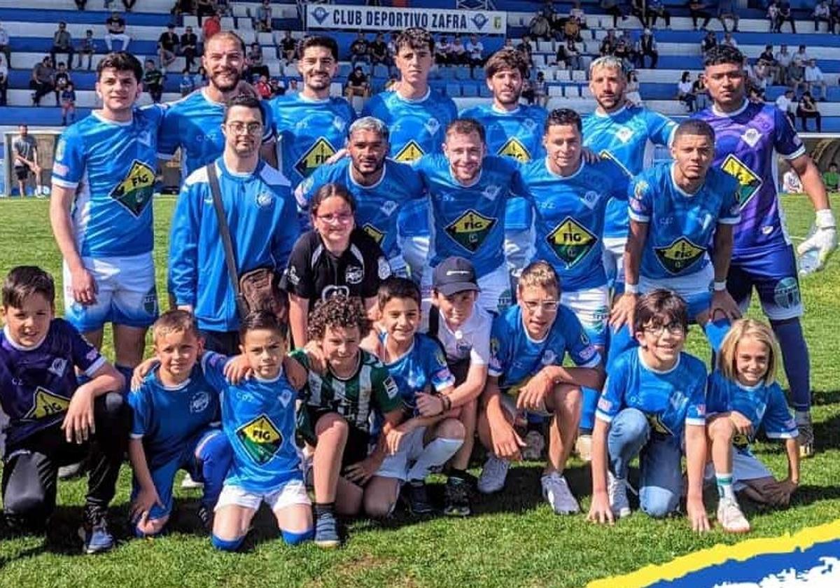 Once inicial en el partido contra el CP Oliva
