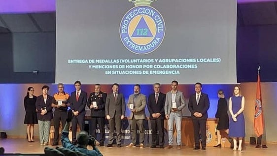 Protección Civil recibe una medalla de oro por su labor en más de 30 años
