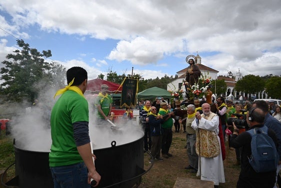 San Isidro se celebró con su tradicional 'Garbanzá' y actividades