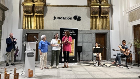 Rosa Galisteo recogió el XII Premio de Microrrelatos del Colectivo Manuel J. Peláez