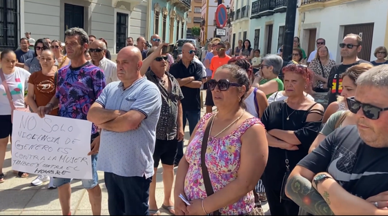 Un minuto de silencio en memoria de Iván Melo