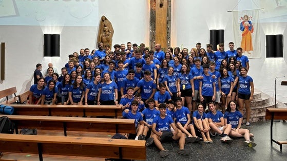 Jóvenes de Confirmación y Pastoral Juvenil realizan el Camino Portugués hacia Santiago