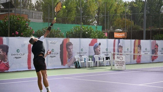 Unos 80 participantes se dieron cita en el circuito de aficionados de tenis