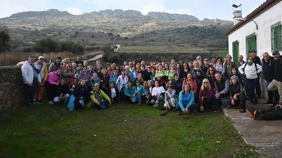 Un centenar de personas disfrutan de la II Ruta de la Chaquetía