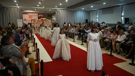 El público se volcó con el Desfile Benéfico de Moda de Fundación Asmi