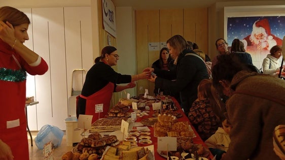 Fundación Asmi deleitó al público con su tradicional Chocolatada con Dulces