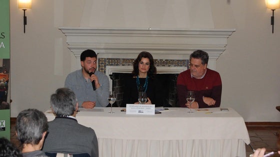 Yolanda Castaño protagonizó la segunda sesión del Seminario Humanístico