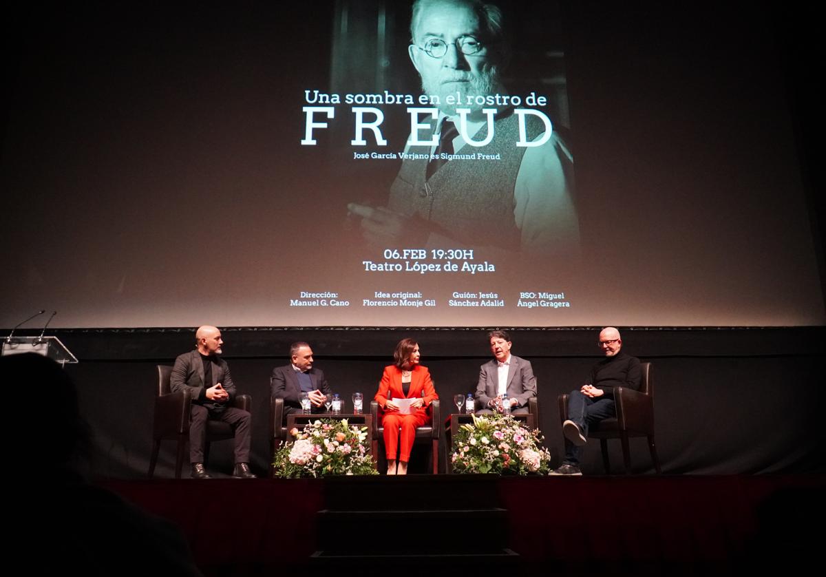 Presentación del documental en el López de Ayala