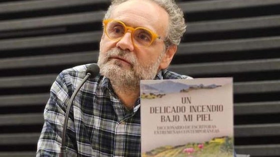 José Ignacio Rodríguez Hermosell presentará en Santa Marina su diccionario de escritoras extremeñas contemporáneas