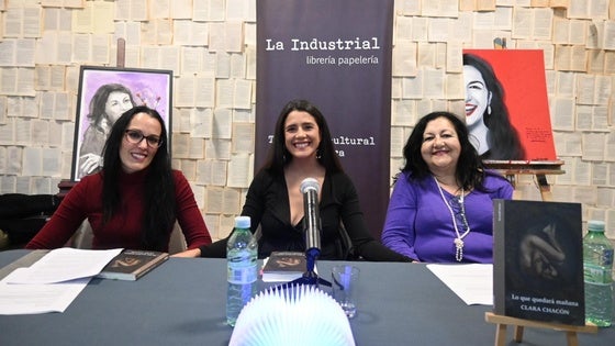 Clara Chacón presentó 'Lo que quedará mañana', su viaje por lo racional, emocional e impulsivo
