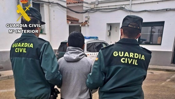 La Guardia Civil detiene a un joven por el robo en un bar de Zafra