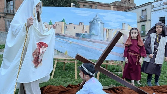 Los niños y niñas de Comunión darán vida este miércoles al Vía Crucis