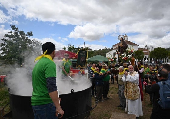 Momento de la bendición de la garbanzada