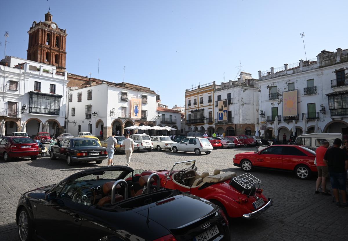 Los clásicos volvieron a llenar la Plaza Grande