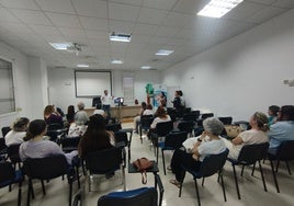 última reunión de los voluntarios y organizadores de la red antes de su puesta en marcha