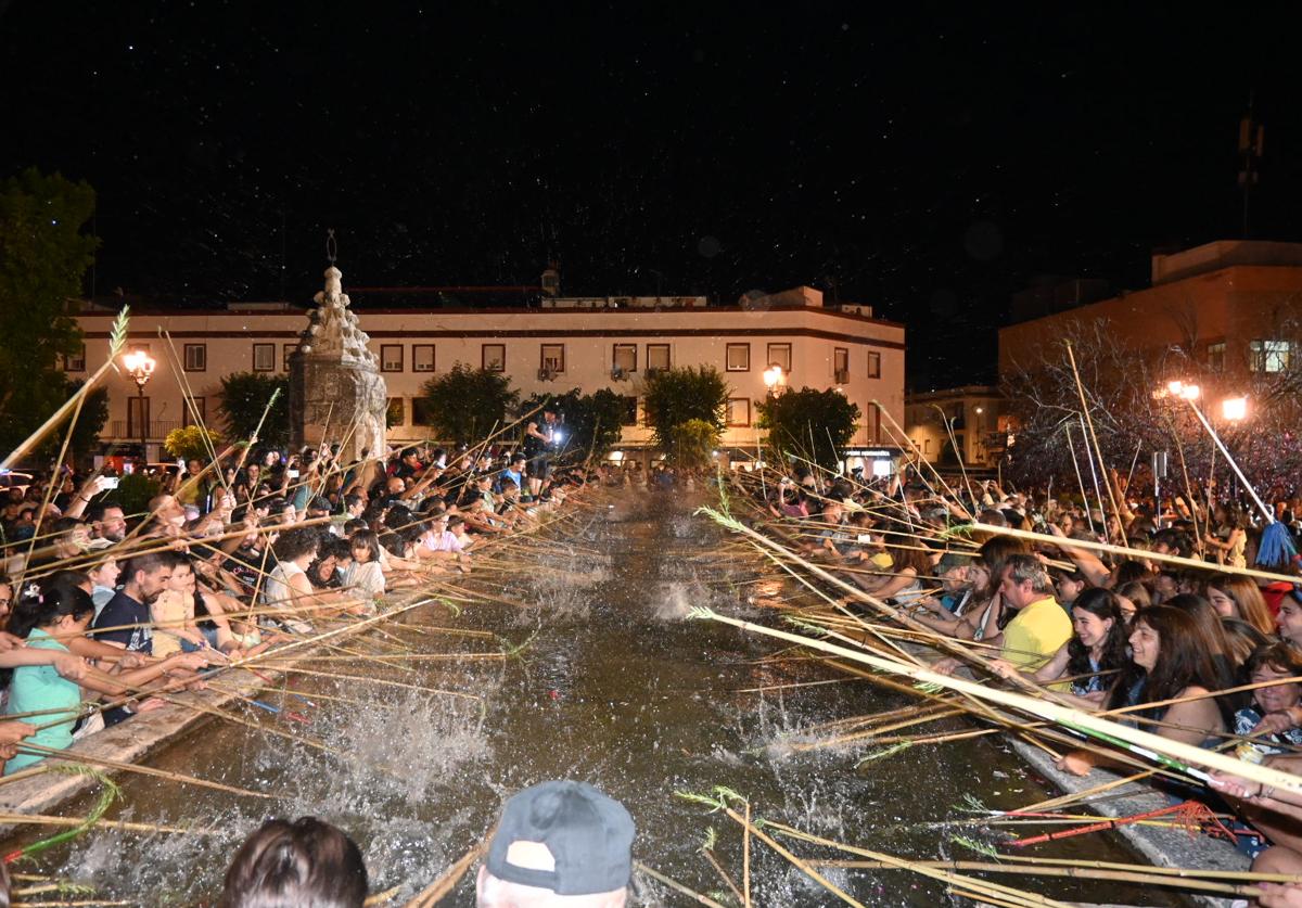 Momento de la Mojá de Varas en el pilar