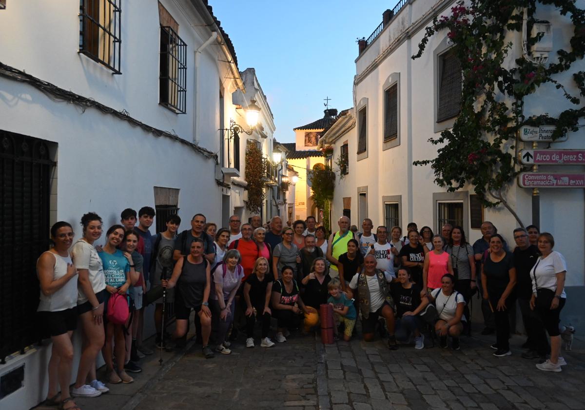 Foto de familia de los paticipantes en la ruta