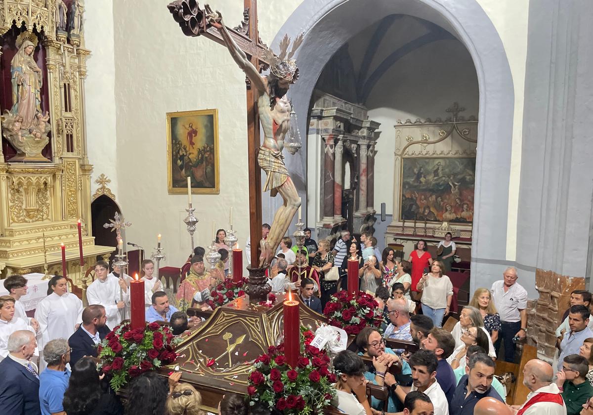 La imagen delCristo en su templo
