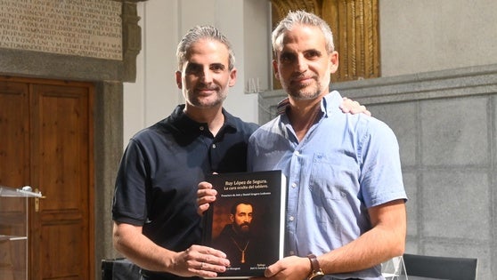 Los hermanos Gragera presentaron su libro sobre la vida y obra de Ruy López