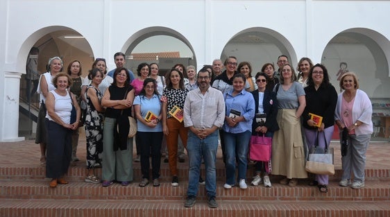 El club de lectura de la biblioteca municipal cuenta con 40 personas