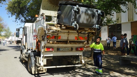 El Ayuntamiento y Promedio refuerzan la plantilla y maquinaria de limpieza para la FIG