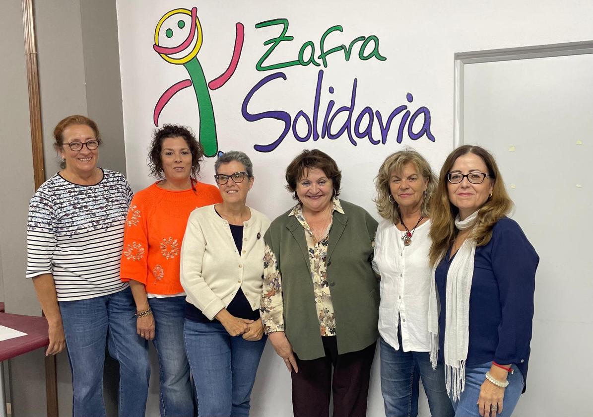 Las seis docentes que colaboran en el programa