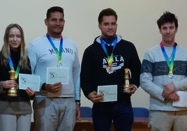 Lennis Martínez en la entrega de trofeos