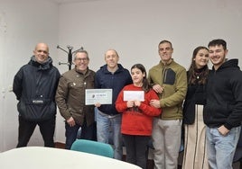 Entrega de lo recaudado a la asocaición