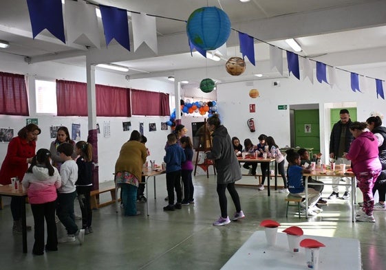 Un momento de los talleres en el gimnasio