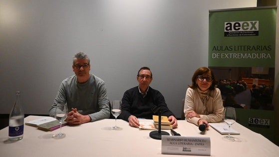 El Seminario Humanístico de Zafra cerró con la poesía de Tomás Sánchez Santiago