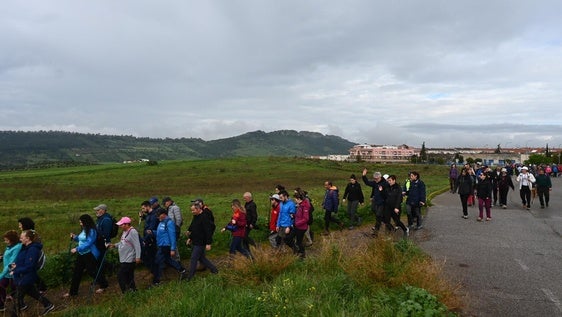 La II Ruta Senderista 'Sierra del Castellar' reunió a unas 400 personas
